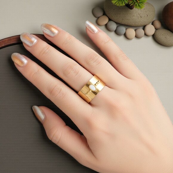 🆕 Boho Chic Wide Band Ring 18K Gold Plated Stainless Steel Natural Shell - Picture 3 of 12